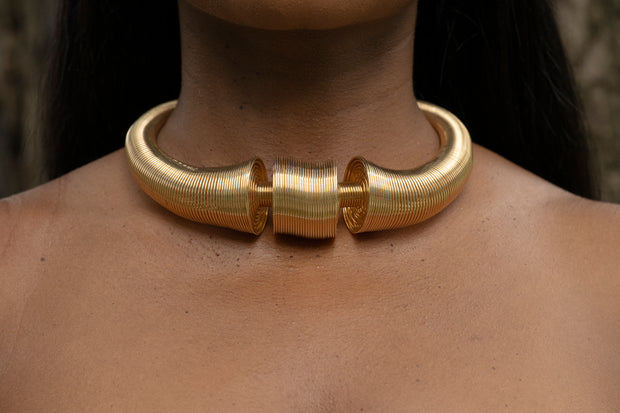 Nars Choker